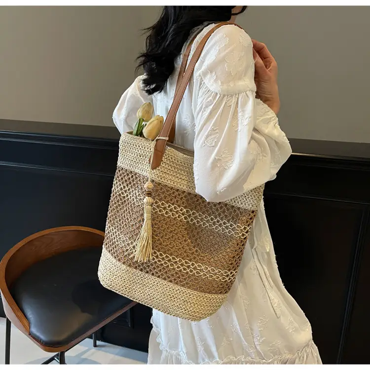 Straw Tote Bag Forest Color Casual Commute Vacation — feature 25