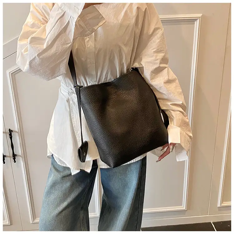Black Leather Bucket Bag for Women 2025 — feature 17