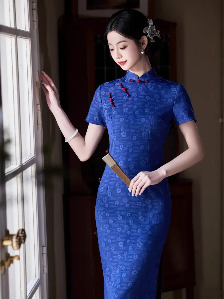 2025 Dark Blue Jacquard Side Button Cheongsam