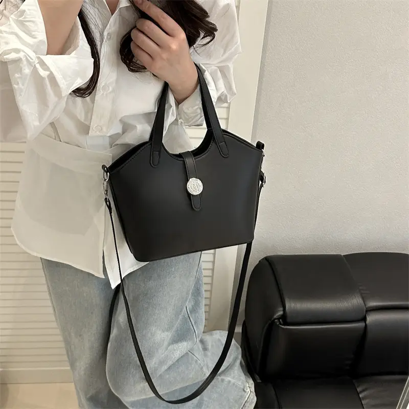 Green Vintage Niche Handbag for Women - Image 10