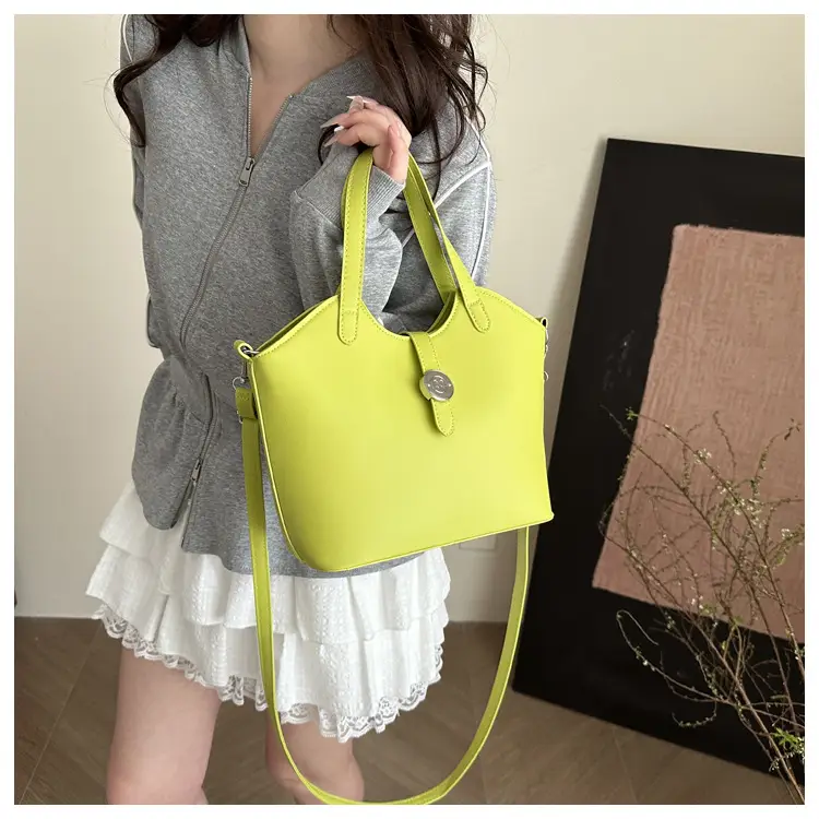 Green Vintage Niche Handbag for Women — feature 23