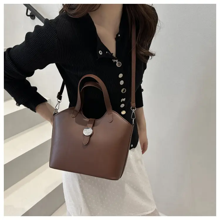 Green Vintage Niche Handbag for Women — feature 33