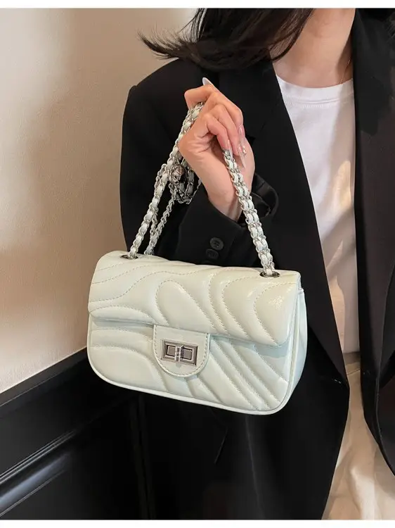 Black Chain Crossbody Bag Korean Style 2026 - Image 8