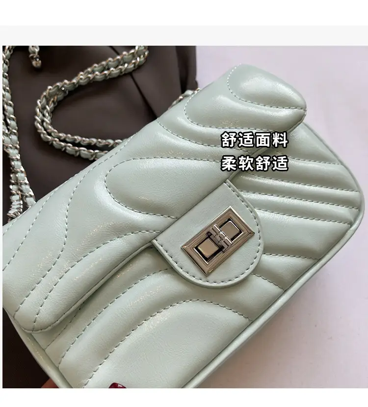 Black Chain Crossbody Bag Korean Style 2026 — feature 5