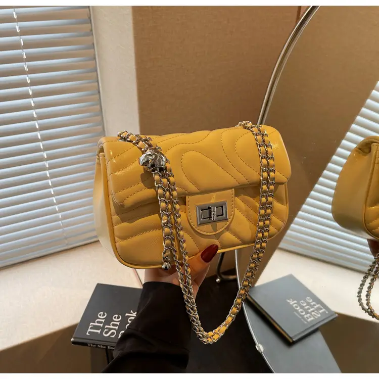 Black Chain Crossbody Bag Korean Style 2026 - Image 5