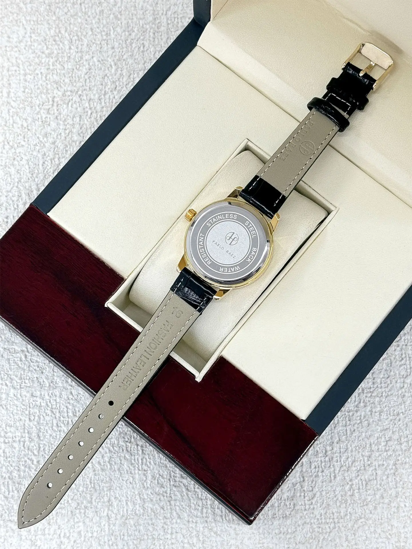 Gold Diamond Watch for Women Black Strap Luxury Fashion — feature 9