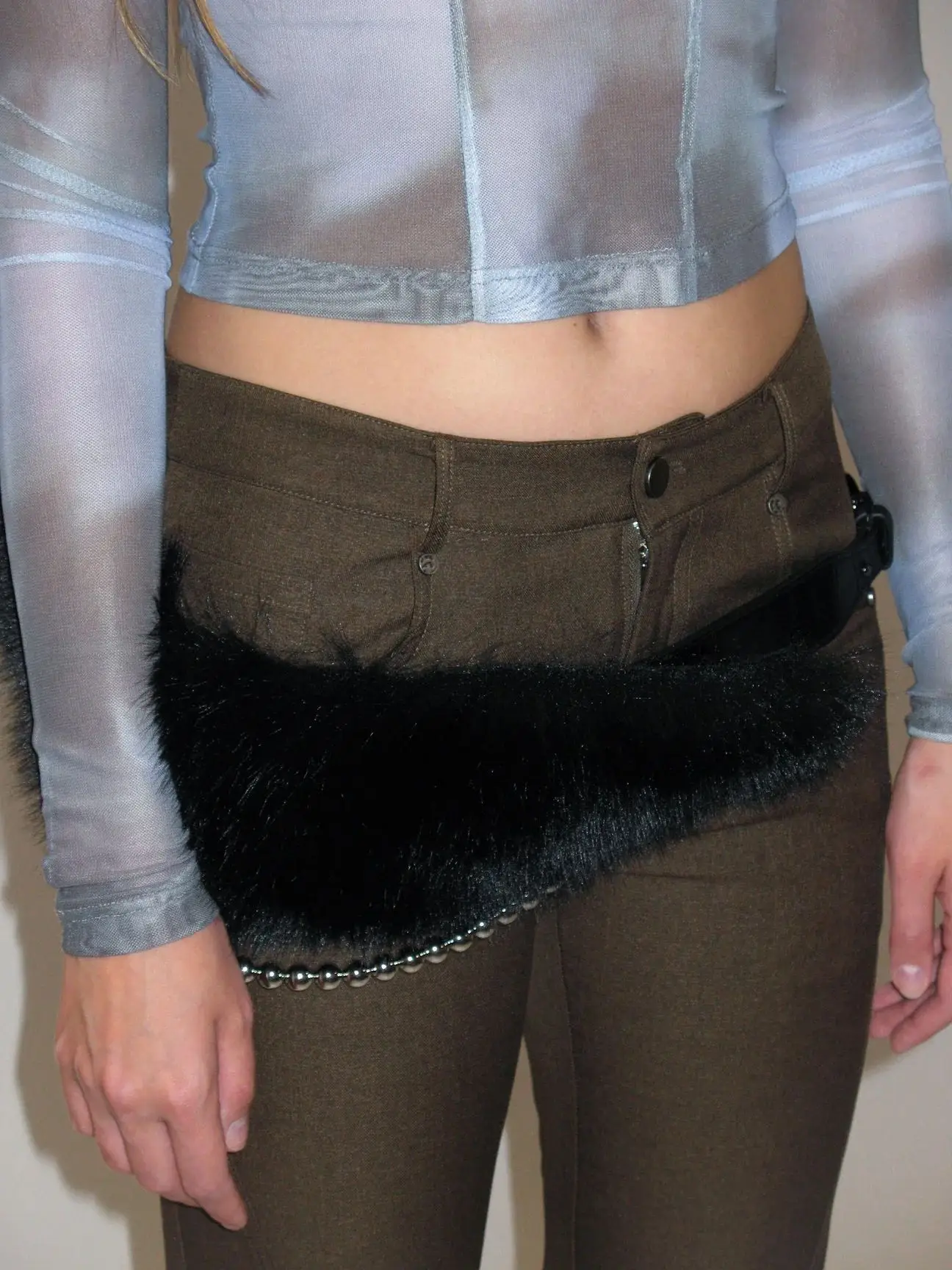 2025 Fur Belt Y2K Retro Silver Sparkle Belt — feature 2