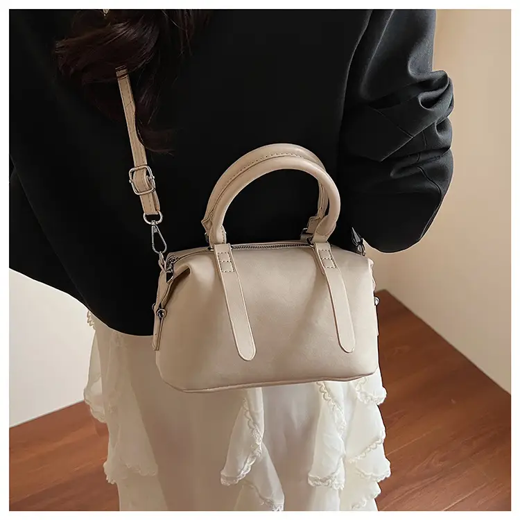 Light Blue Leather Handbag for Women 2026 — feature 17
