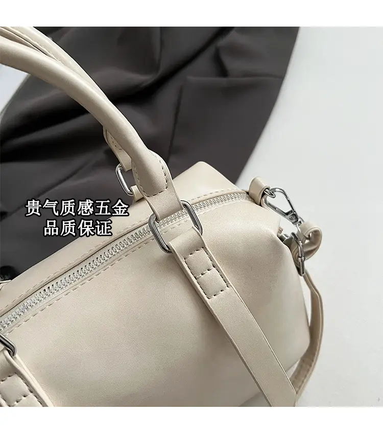 Light Blue Leather Handbag for Women 2026 — feature 4