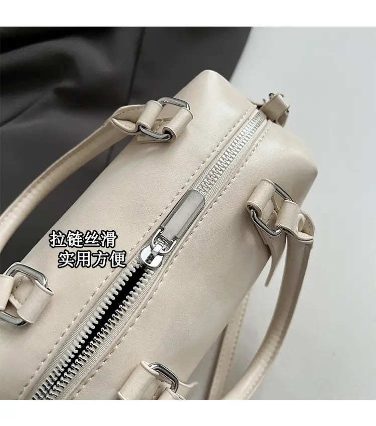 Light Blue Leather Handbag for Women 2026 — feature 5