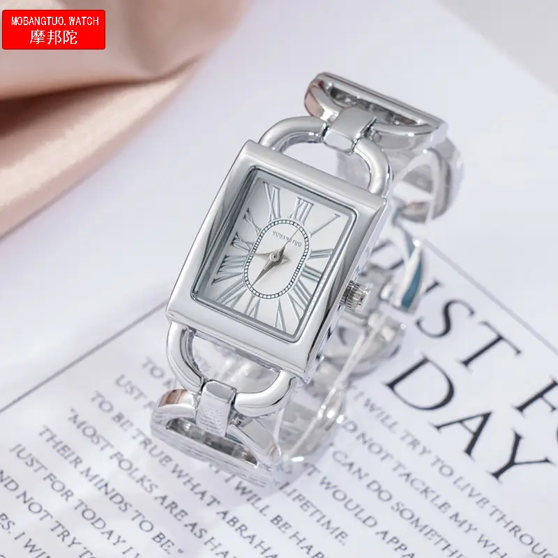 Rose Gold Rectangular Women's Quartz Watch with Roman Face - Image 3