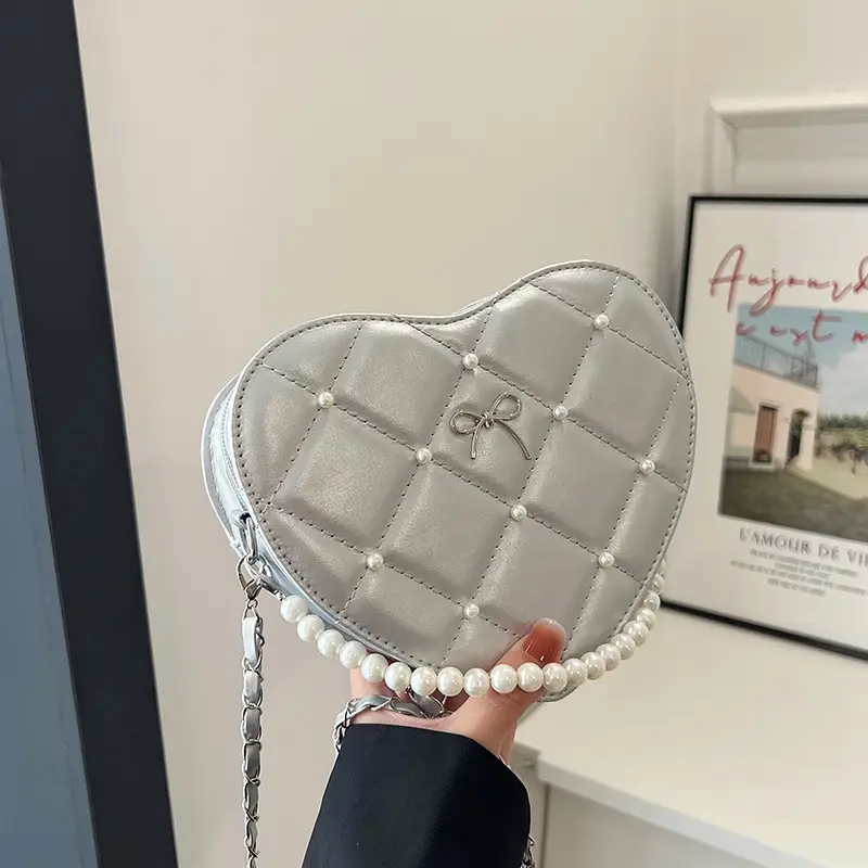 Pink Heart-Shaped Diamond Embossed Shoulder Bag for Women — feature 20