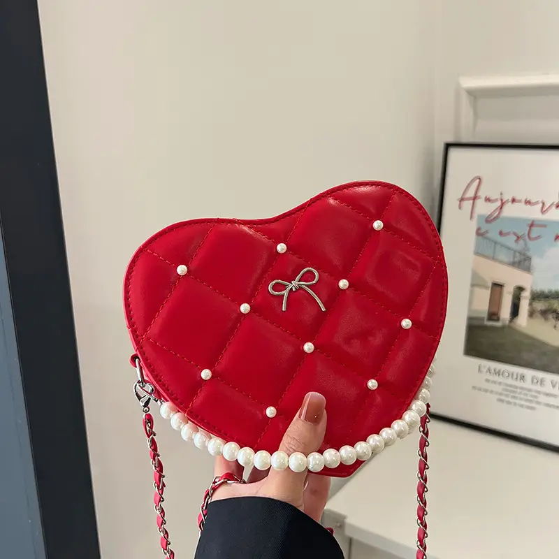 Pink Heart-Shaped Diamond Embossed Shoulder Bag for Women — feature 21