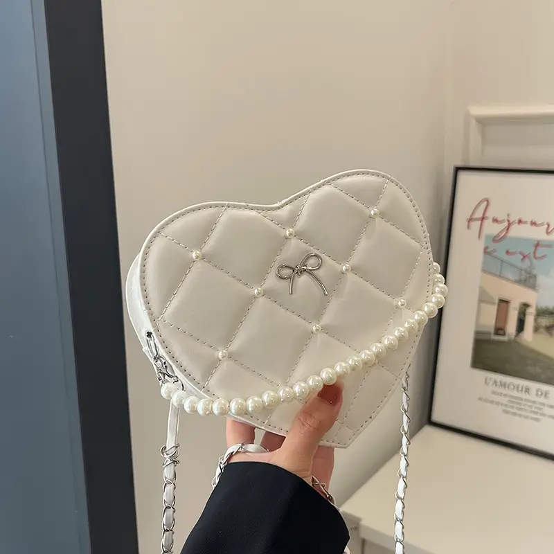 Pink Heart-Shaped Diamond Embossed Shoulder Bag for Women — feature 23