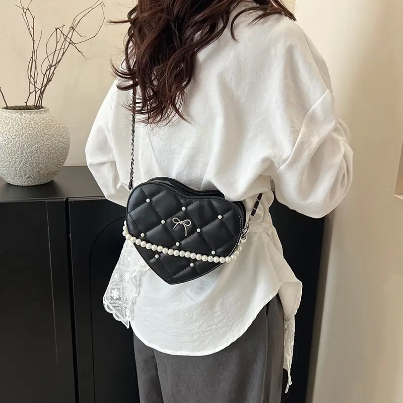 Pink Heart-Shaped Diamond Embossed Shoulder Bag for Women — feature 31