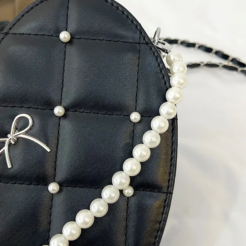 Pink Heart-Shaped Diamond Embossed Shoulder Bag for Women — feature 9