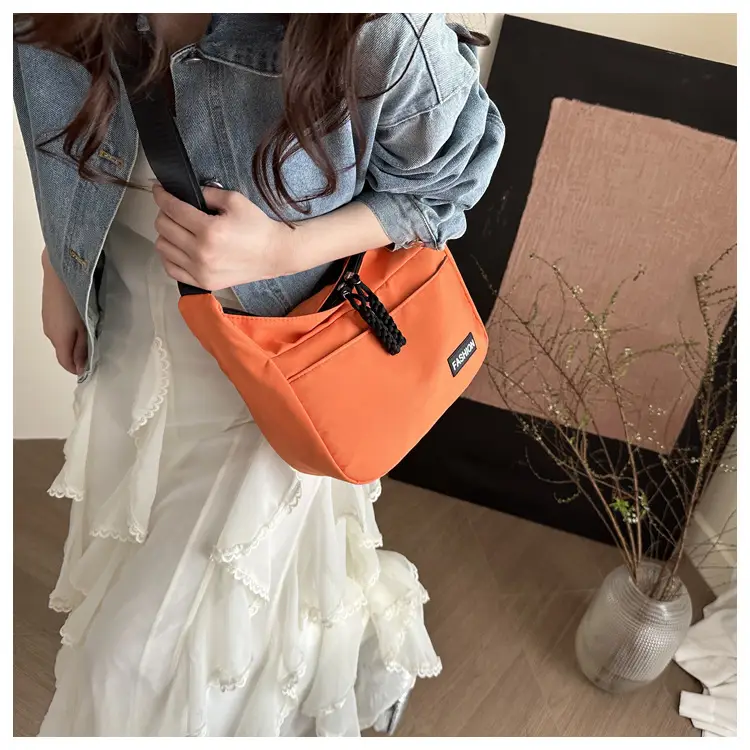 Women Canvas Crossbody Bag White Black 2025 — feature 10