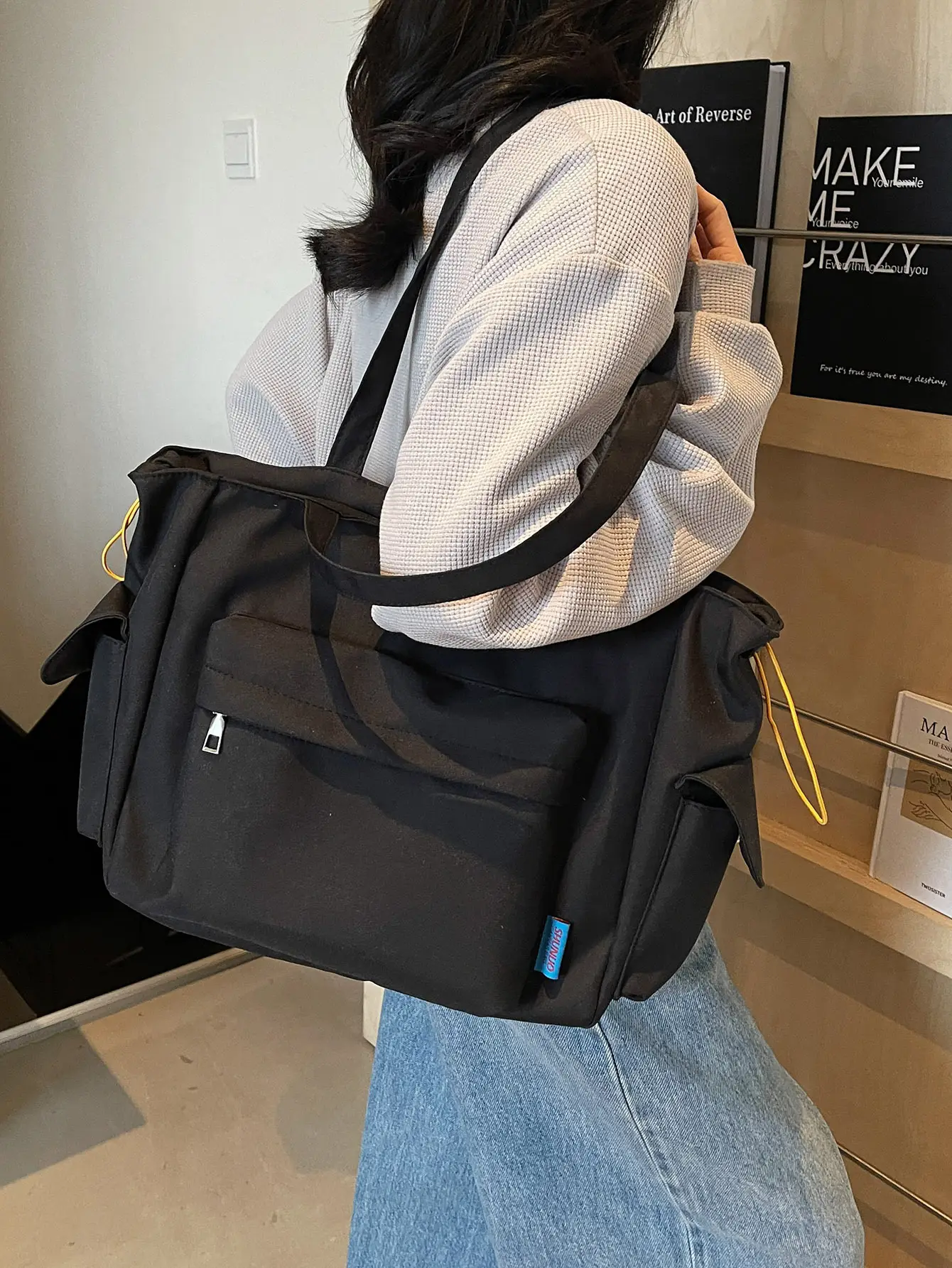 White Canvas Multi-Pocket Shoulder Bag Large Capacity - Image 6
