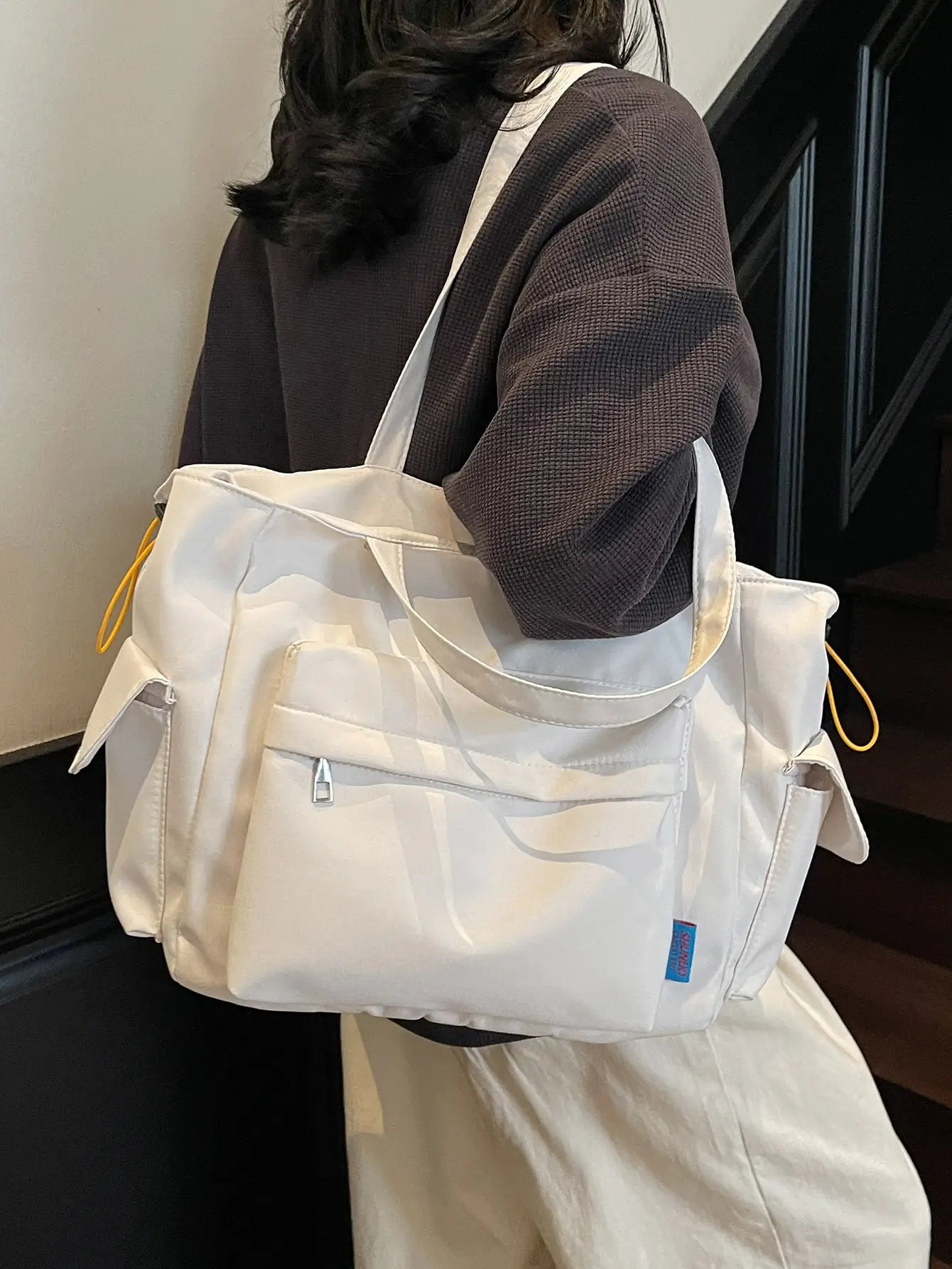 White Canvas Multi-Pocket Shoulder Bag Large Capacity — feature 28