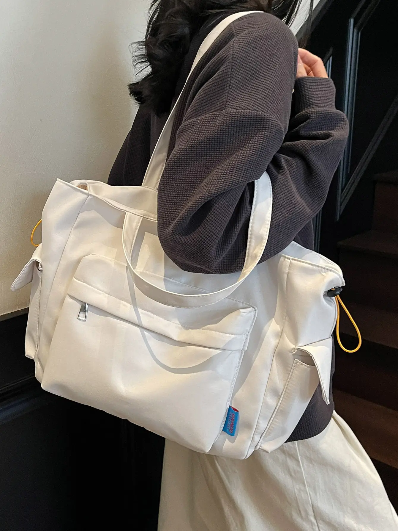 White Canvas Multi-Pocket Shoulder Bag Large Capacity — feature 32