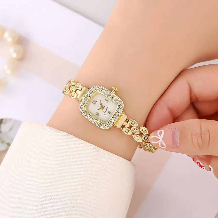 Luxury Rose Gold Women's Watch with Diamond Strap - Image 5