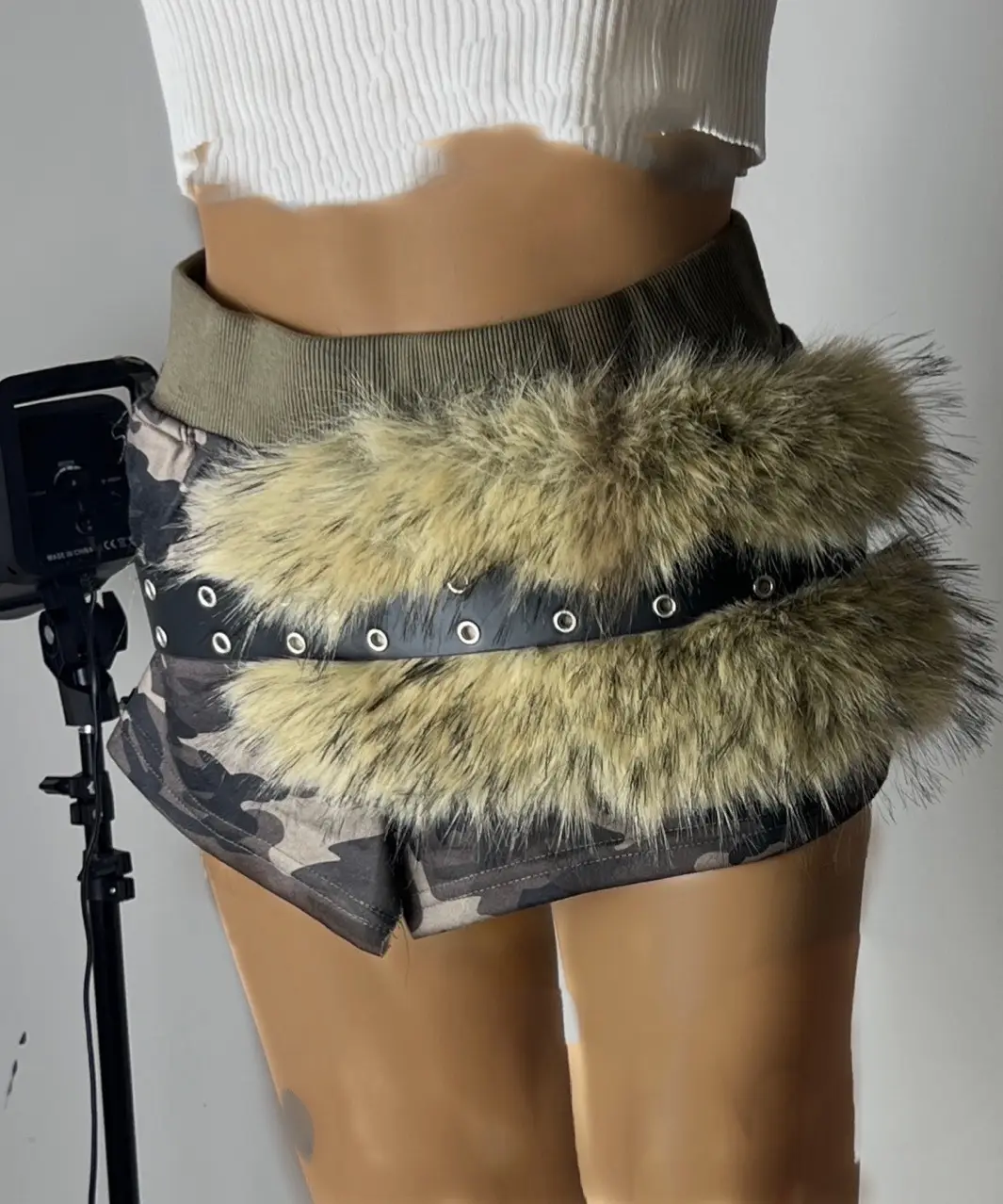 New Furry Belt for Women European American Cross Border Hot Selling Sexy Girdle Wide Belt — feature 2