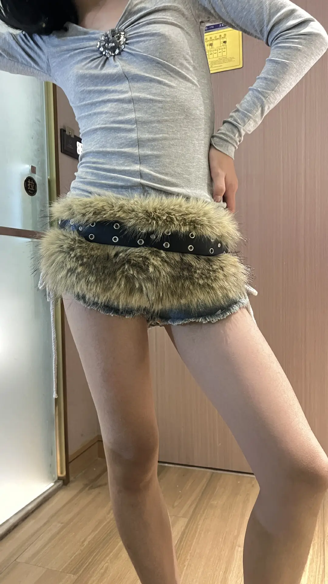 New Furry Belt for Women European American Cross Border Hot Selling Sexy Girdle Wide Belt - Image 12