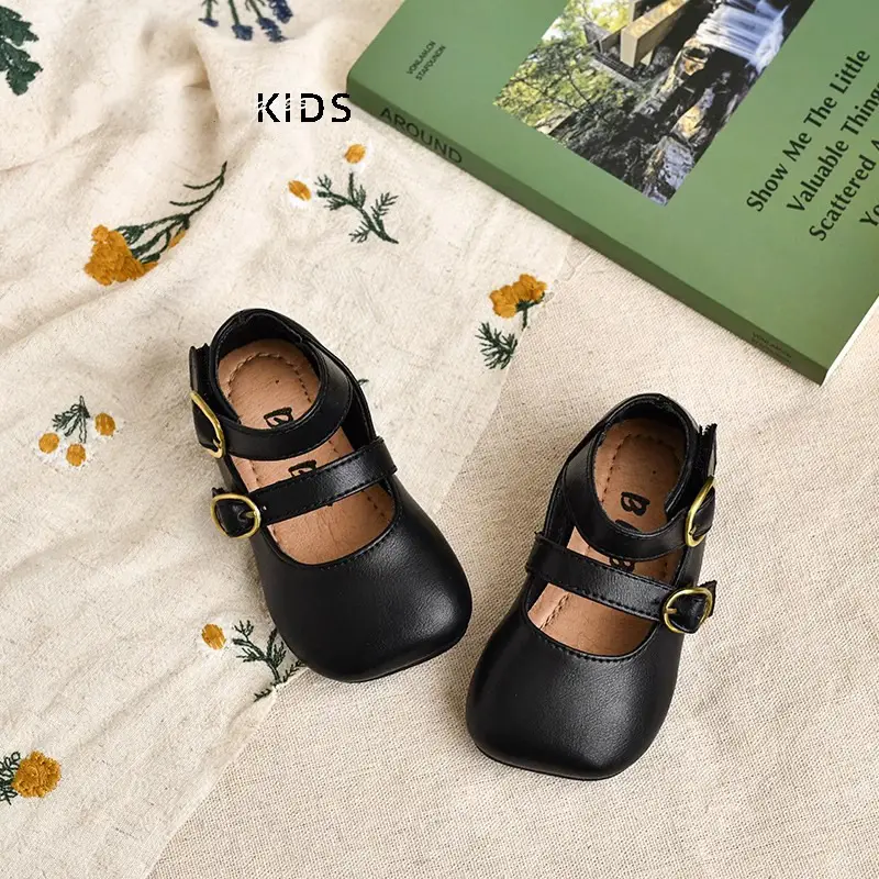 Black Princess Baby Shoes with Gold Buckle Sole — feature 3