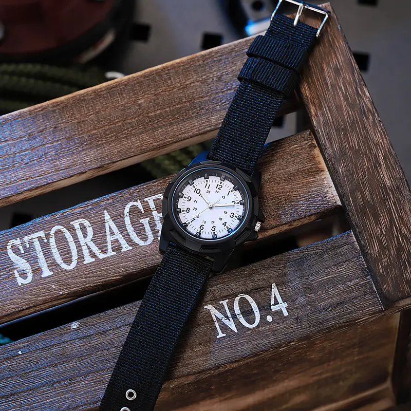 Men's Military Style Quartz Watch with Compass & Strap - Image 5