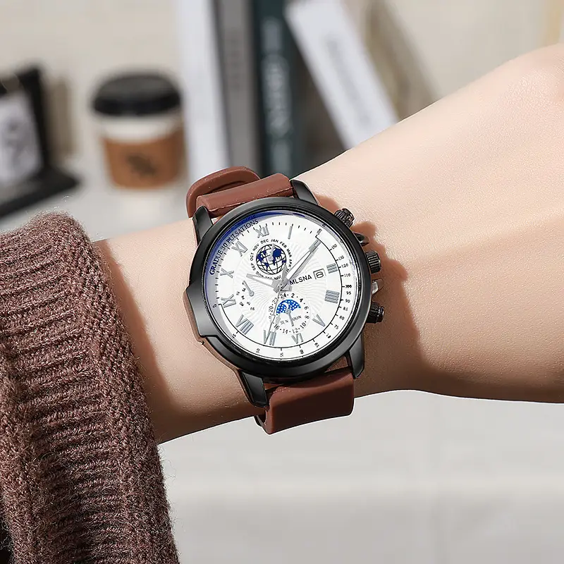 Men's Luminous Quartz Watch with Compass & Calendar - Image 9