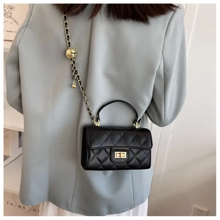 Black Quilted Chain Shoulder Bag for Women — feature 11