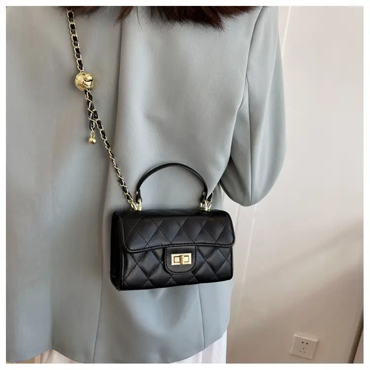 Black Quilted Chain Shoulder Bag for Women — feature 12