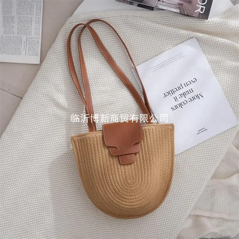 Vintage Woven Shoulder Bag with Crossbody Strap Brown - Image 5