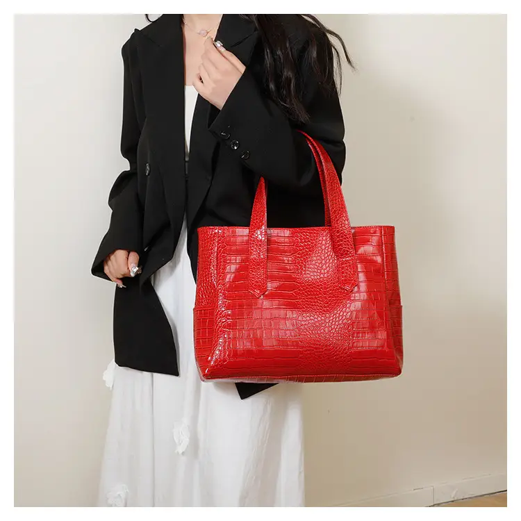 Red Croc PU Leather Crossbody Bag for Women — feature 12