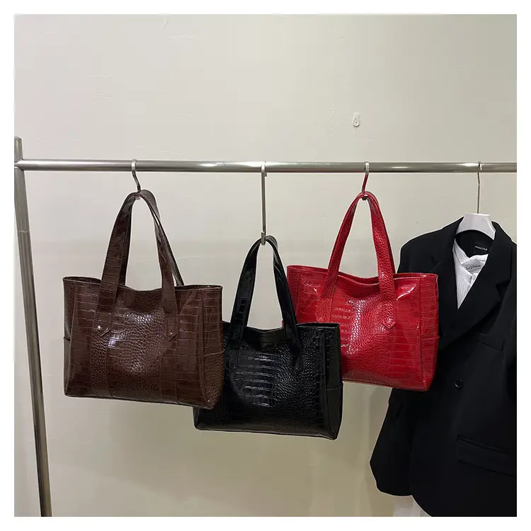 Red Croc PU Leather Crossbody Bag for Women — feature 22