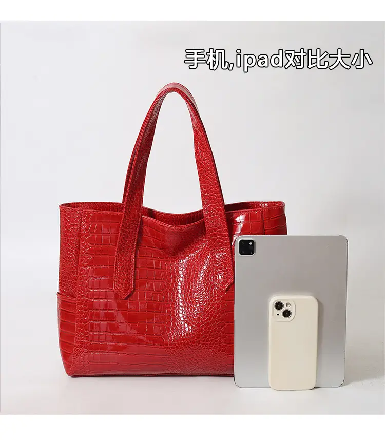 Red Croc PU Leather Crossbody Bag for Women — feature 5