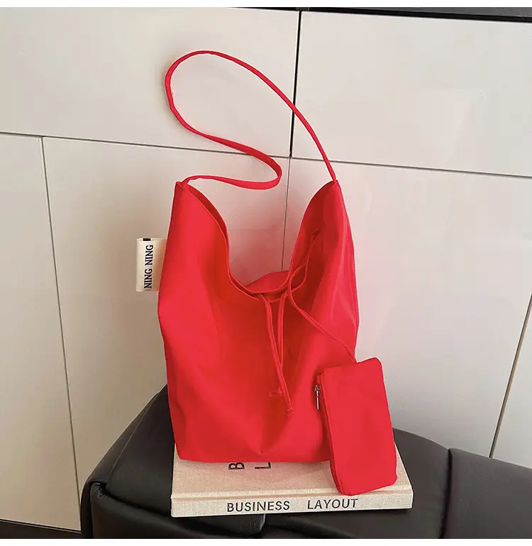 Women Red Nylon Shoulder Bag Large Capacity 2025 — feature 17