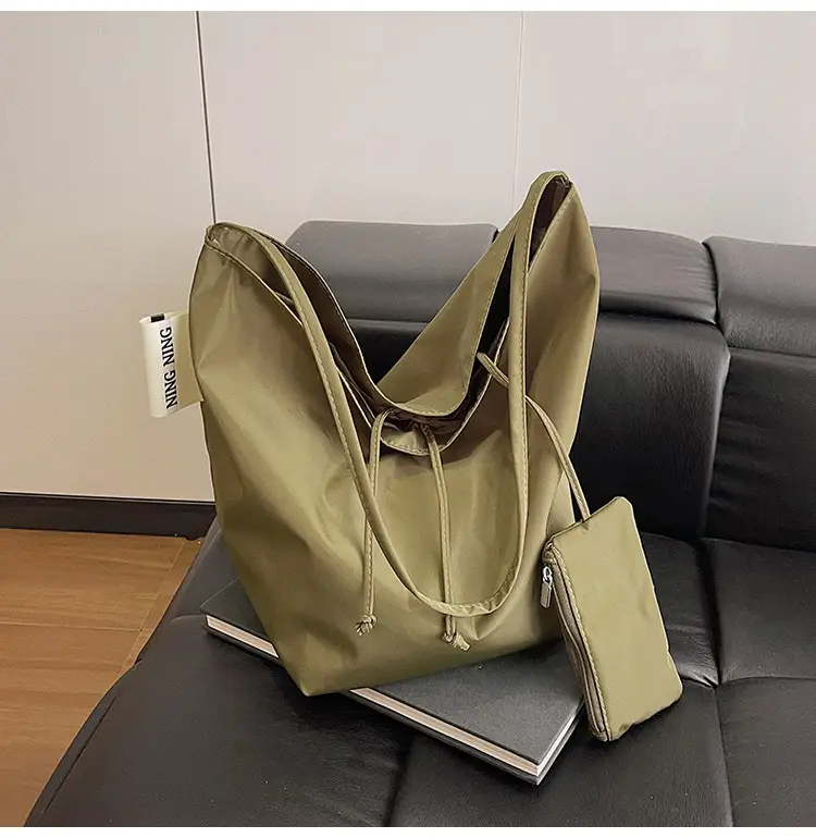 Women Red Nylon Shoulder Bag Large Capacity 2025 — feature 18