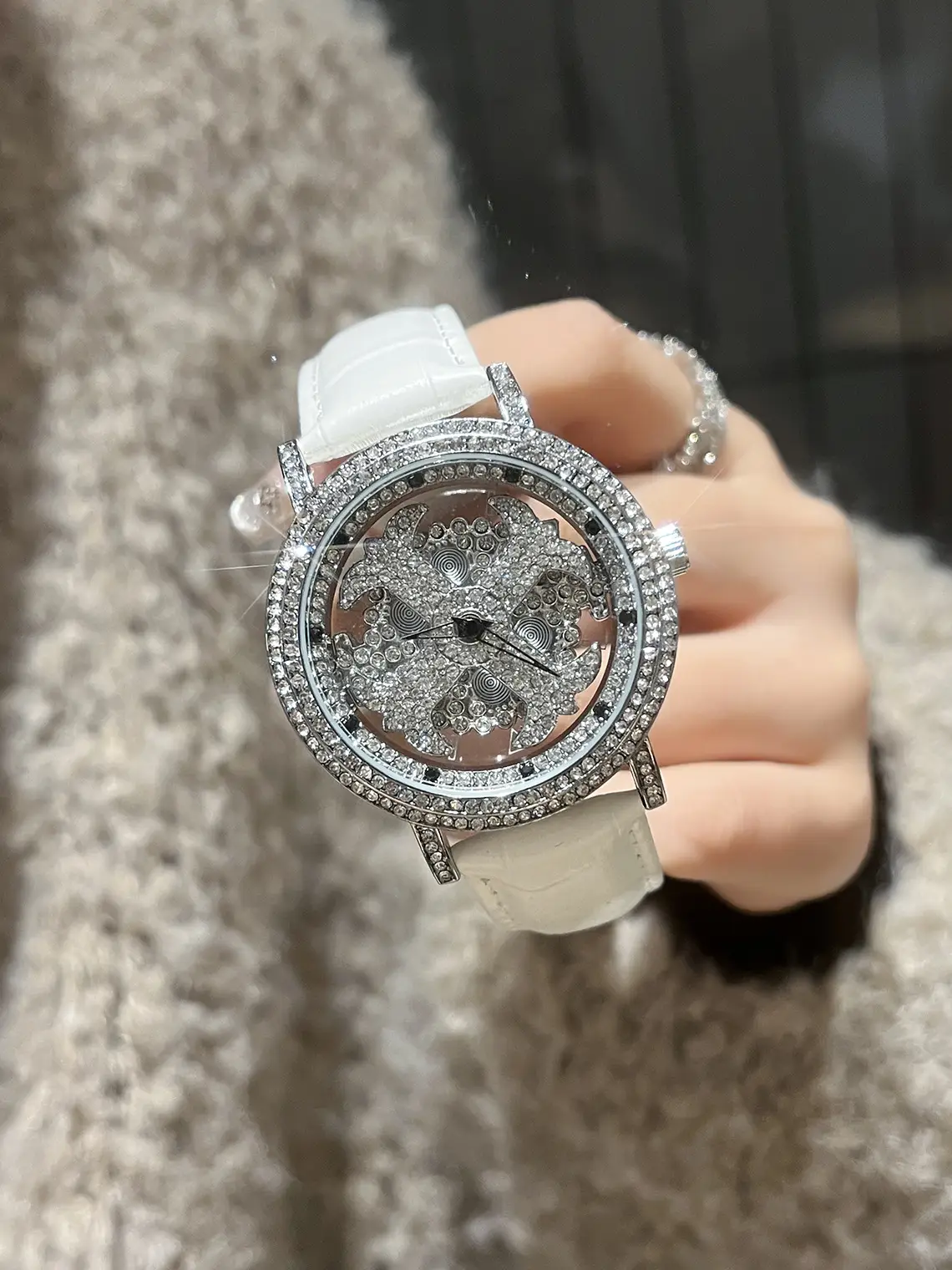Women Cross-Border Rhinestone Watch Silver Crystal Band — feature 12