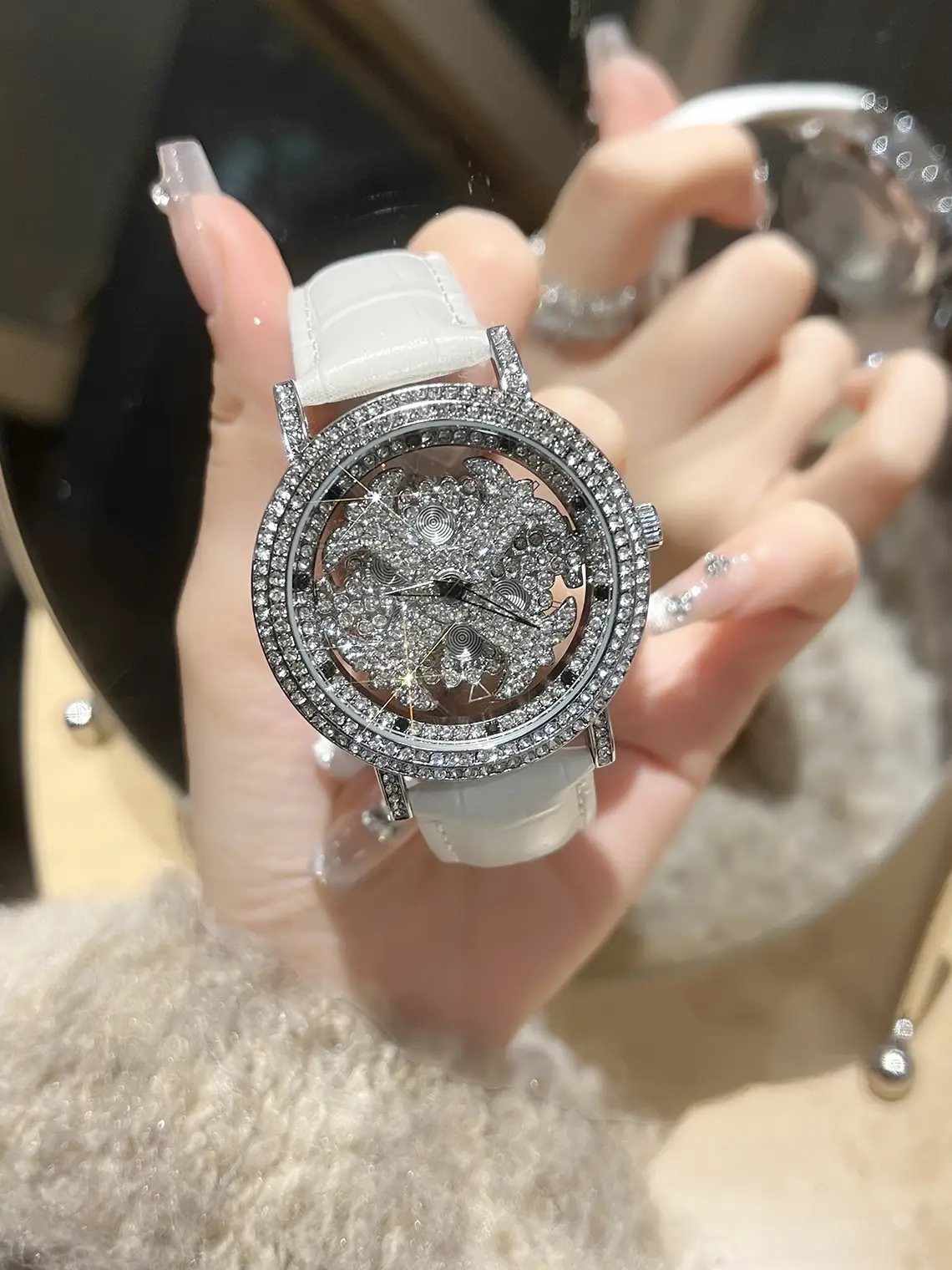 Women Cross-Border Rhinestone Watch Silver Crystal Band — feature 7