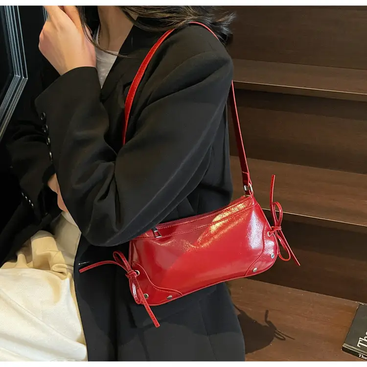 Red Rivet Bow Handbag for Women Large Capacity — feature 14