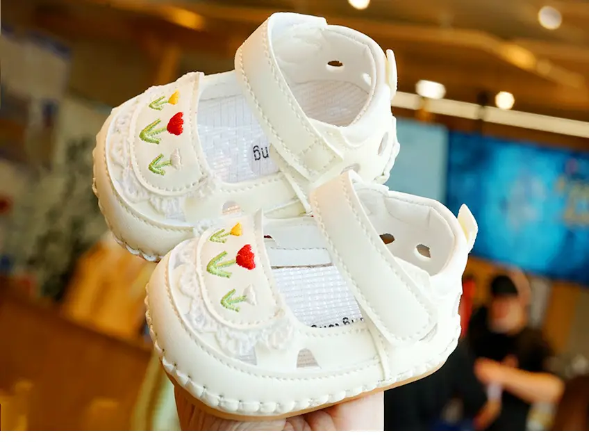 Baby Sandals White Embroidered 0-1 Years — feature 5