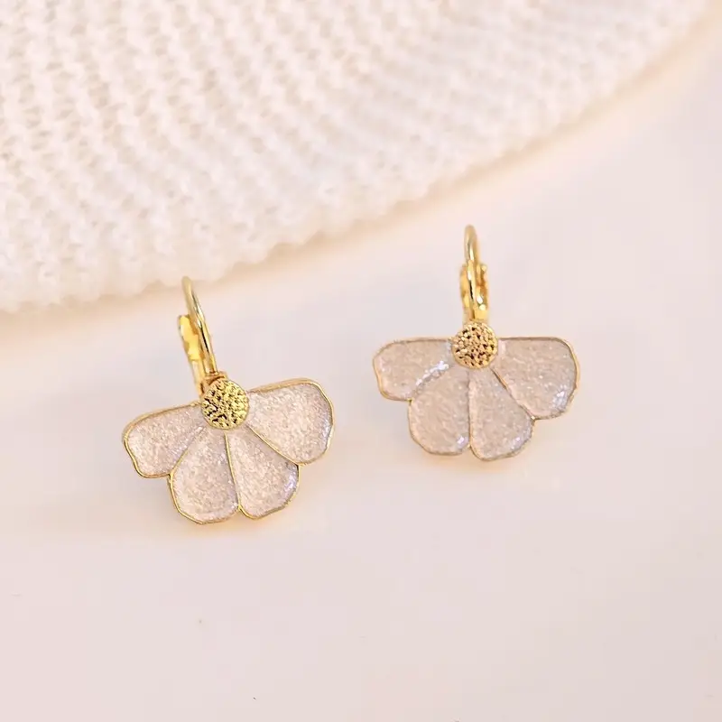 Women's Flower Earrings Light Luxury 2025 New β feature 1