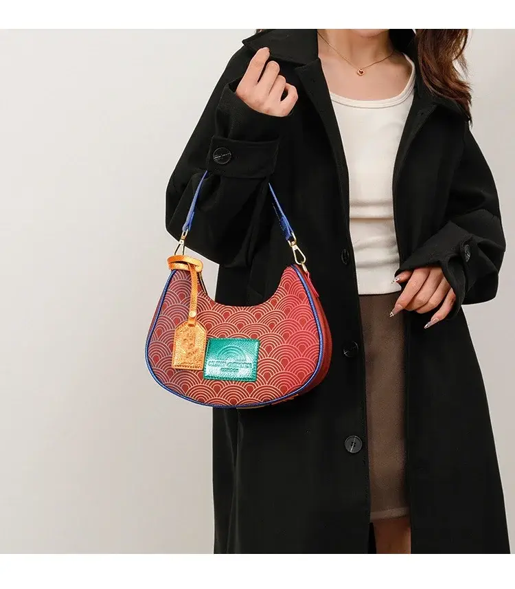 2025 Gradient Niche Shoulder Bag for Women — feature 1