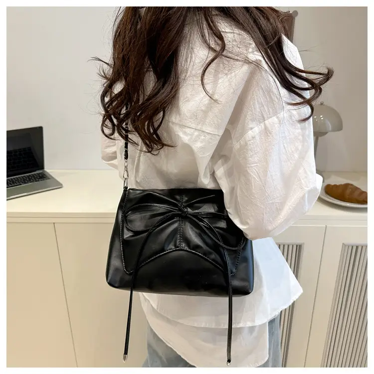 Light Luxury Women's Bow Bag with Chain Strap — feature 10