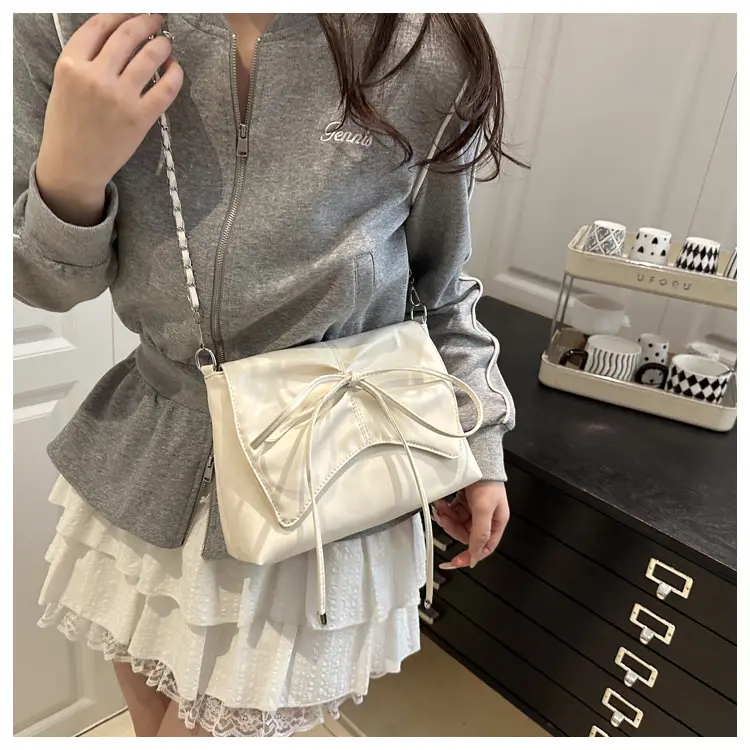 Light Luxury Women's Bow Bag with Chain Strap — feature 18