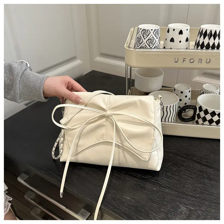 Light Luxury Women's Bow Bag with Chain Strap — feature 19