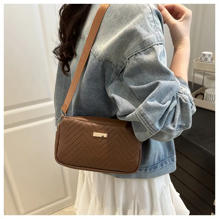 Women's White Quilted Square Camera Bag with Leather Strap — feature 19