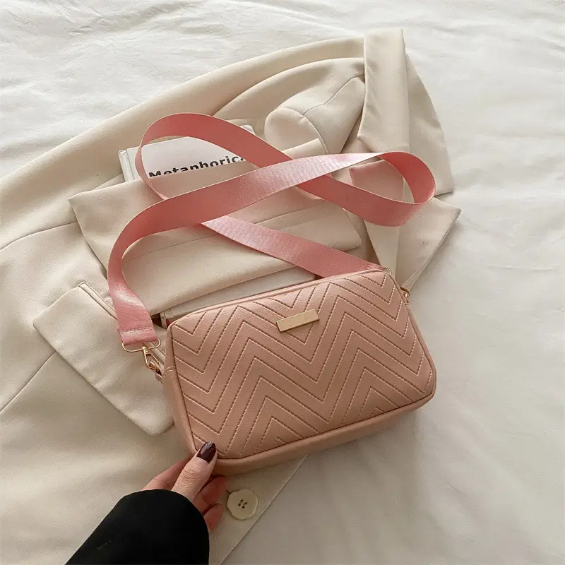 Women's White Quilted Square Camera Bag with Leather Strap - Image 3