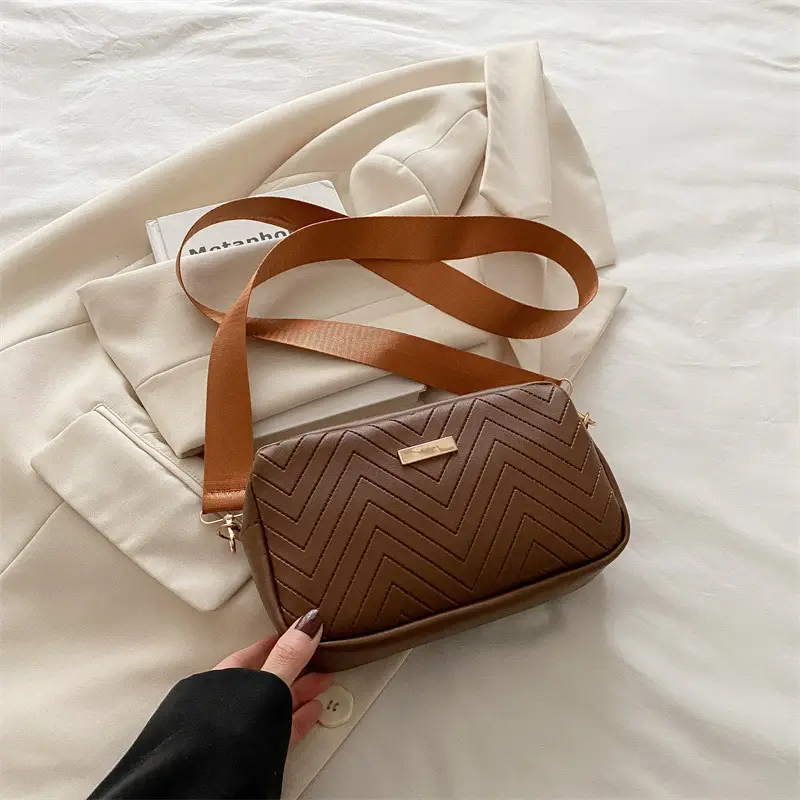 Women's White Quilted Square Camera Bag with Leather Strap - Image 4